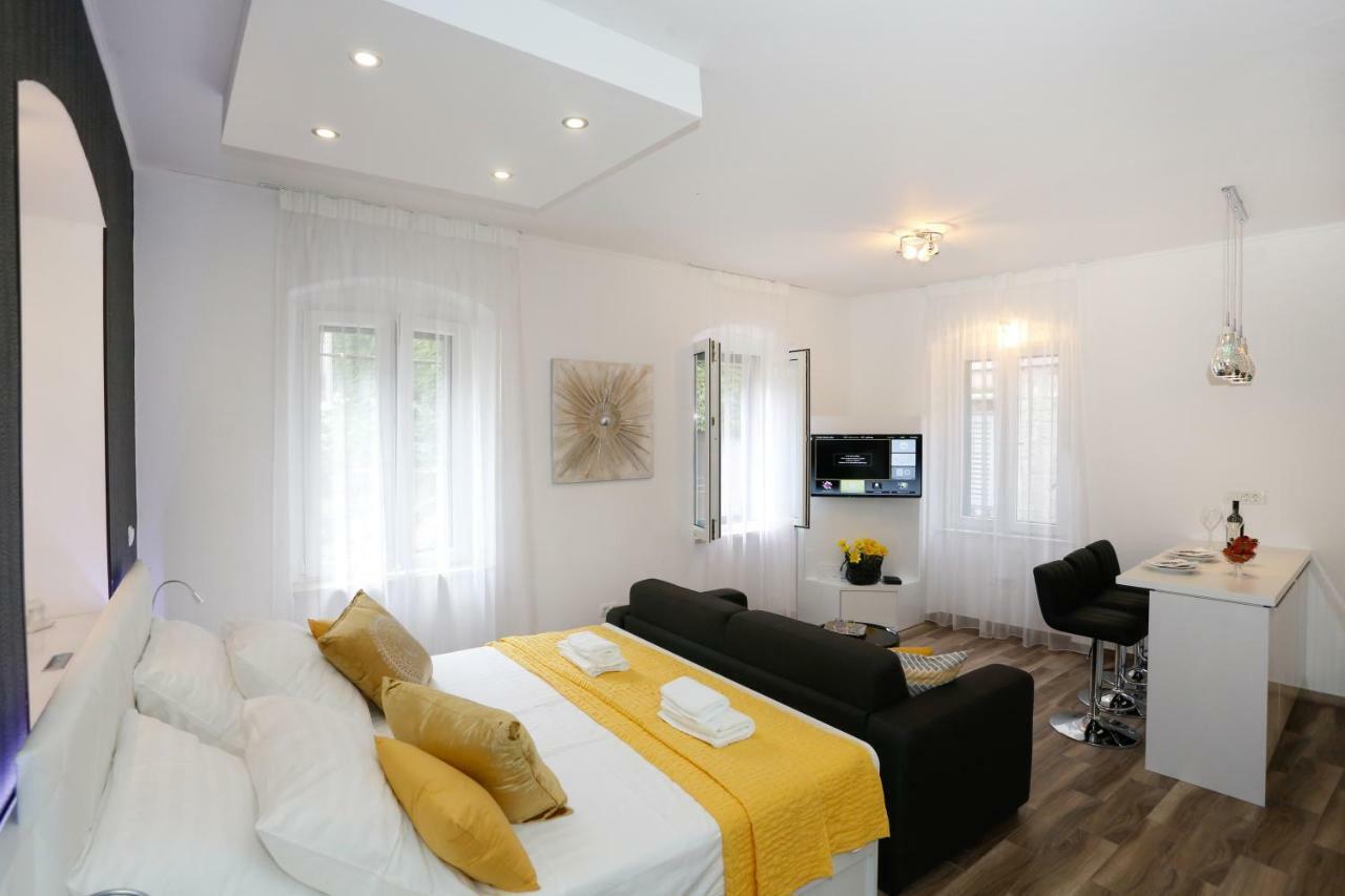 Studio Apartman Fictilis Split Exteriör bild