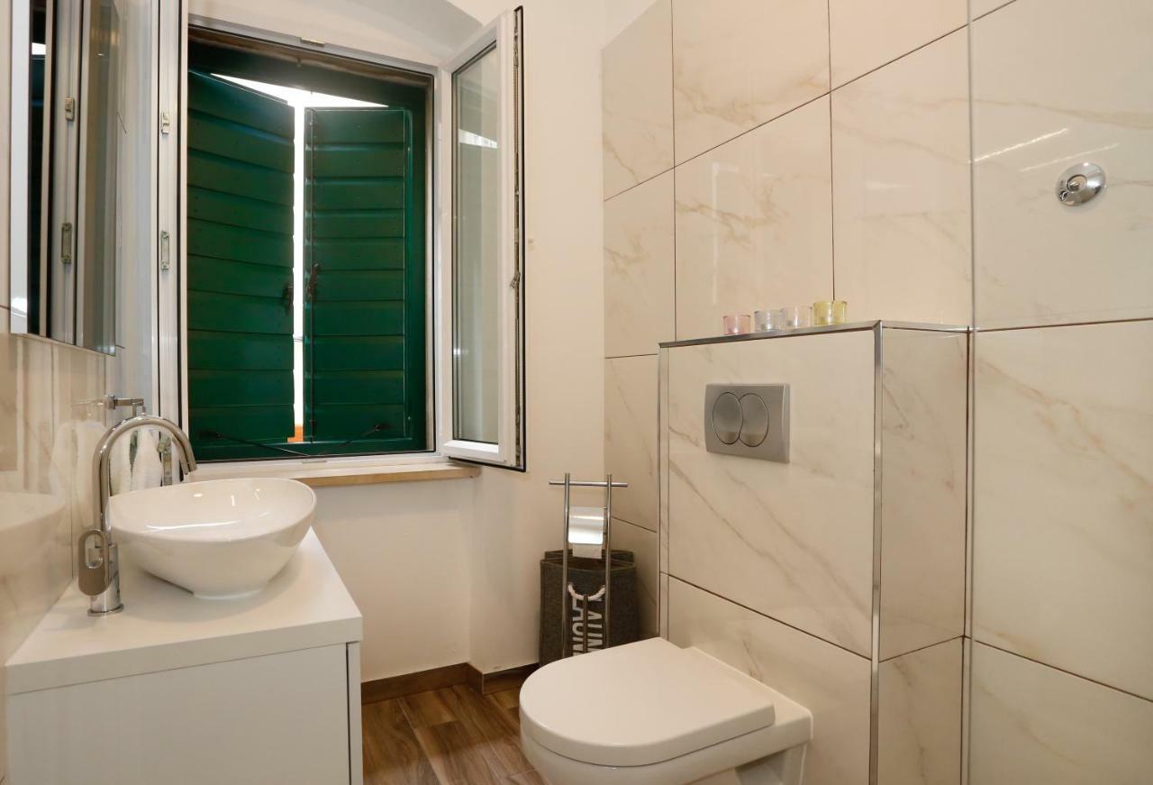 Studio Apartman Fictilis Split Exteriör bild
